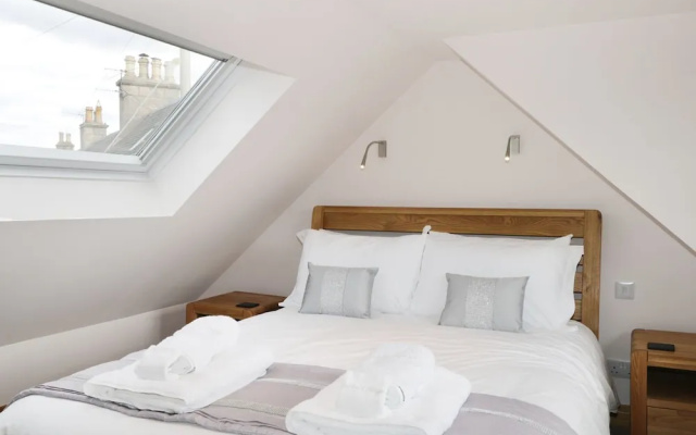 Cuddle Cottage