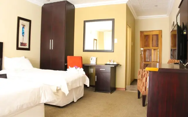 Zororo Lodge