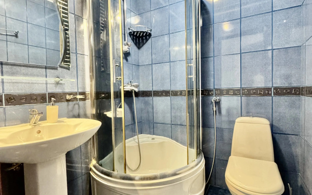 Bathroom · Tbilisi — photo 25