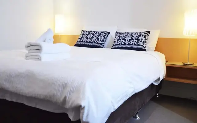 Adelaide Accommodation - The Angas