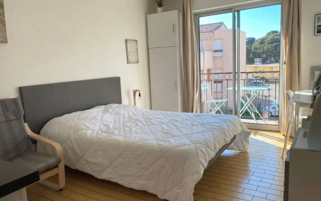 Appartement Balaruc-les-Bains, 1 pièce, 2 personnes - FR-1-553-66