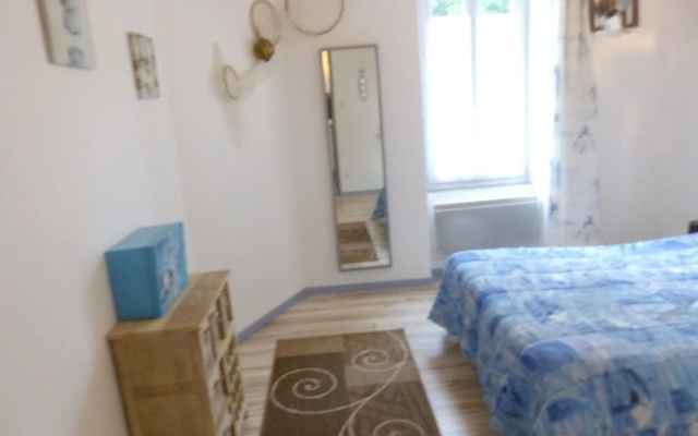 House With 2 Bedrooms in Châtelaillon-plage, With Enclosed Garden and