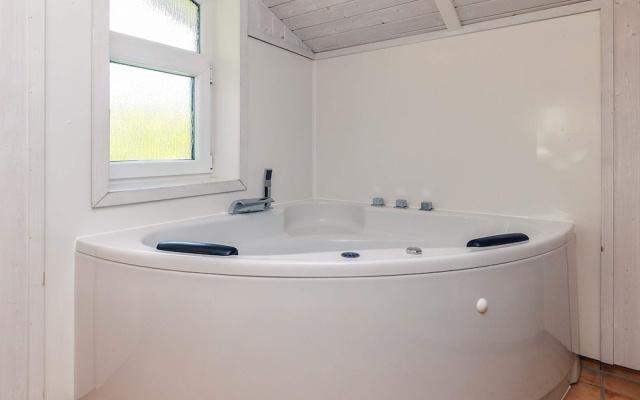 4 Star Holiday Home in Friedrichkoog