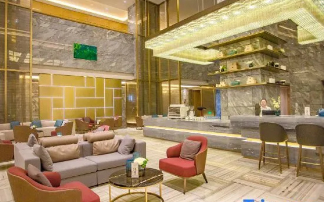Phoenix New Century Grand Hotel