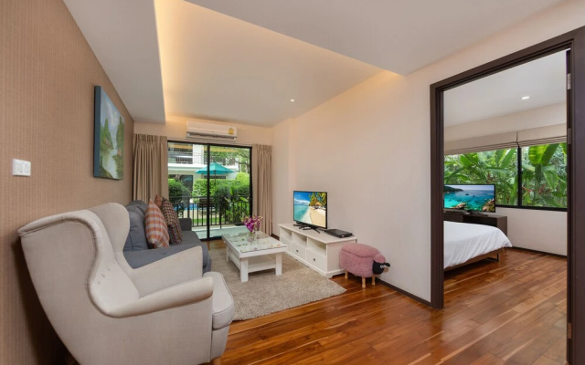 Suite Enu by TropicLook