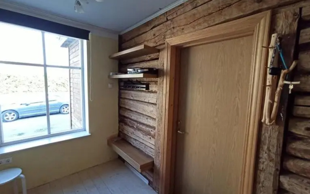 Vee Retro Studio Apartment