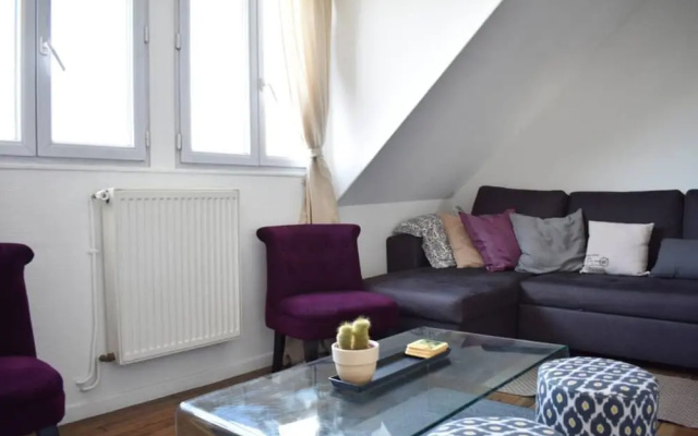 1 Bedroom Apartment With Amazing Views in Paris