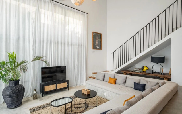 Stylish 3BR Villa Myla By OriVista - Pool, Wifi