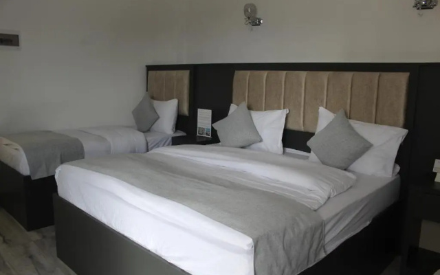 Holiday Season Hotel