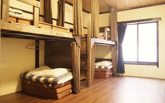 Matsue Guest House - Hostel