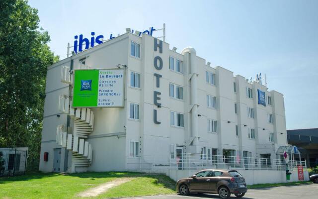 Отель ibis Budget Aeroport le Bourget Garonor вид на фасад