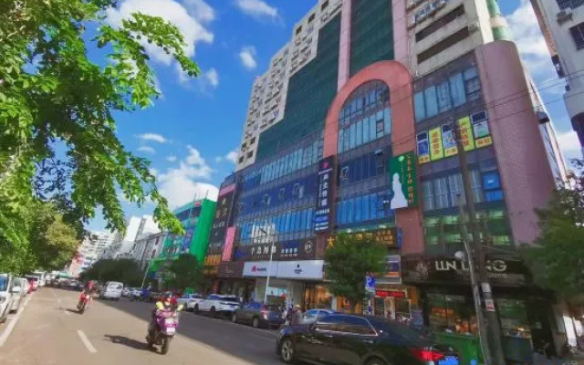 ‌Sihe Hotel (Qionghai City Center Global Spring Plaza Branch)‌