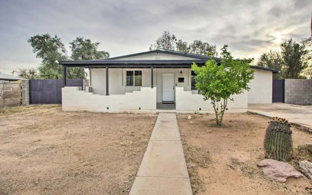 Charming Home ~ 7 Mi to Downtown Tucson!