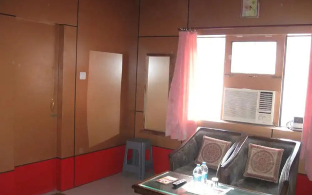 Shiv Ganga Hotel