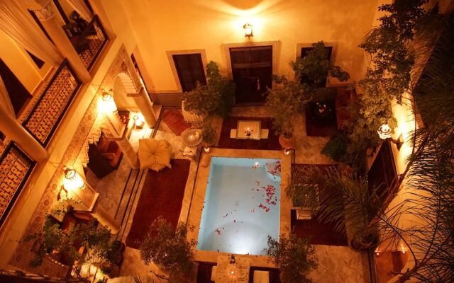 Отель Riad Al Loune Марокко, Марракеш - отзывы, цены и фото номеров - забронировать отель Riad Al Loune онлайн вид на фасад