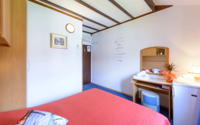 Rooms Mali Raj