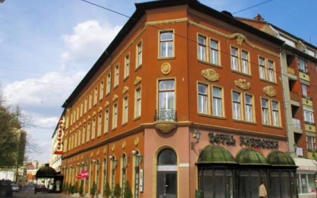 Отель Pannonia Венгрия, Силвашварад - отзывы, цены и фото номеров - забронировать отель Pannonia онлайн вид на фасад