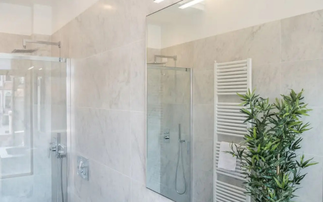 Luxury Apartment On Grand Canal by Wonderful Italy