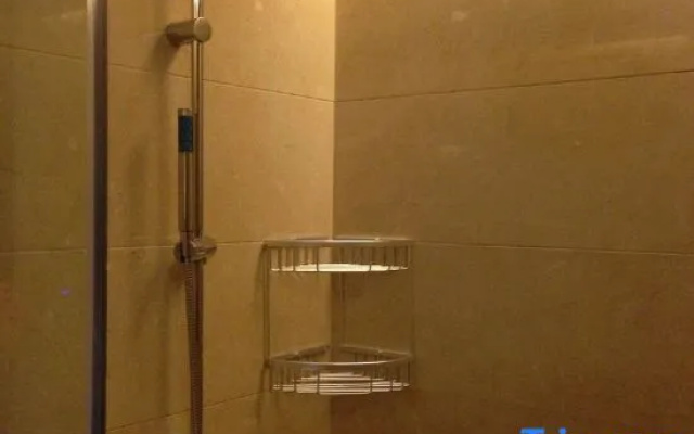 Zhongting International Apartment (Guangzhou Changgang Subway Station)