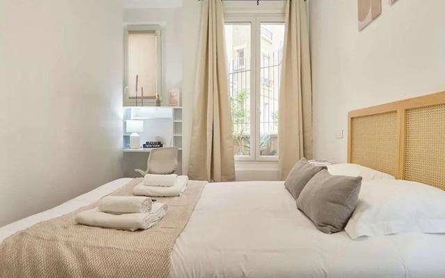 Charming Apartment Heart of Paris Montparnasse