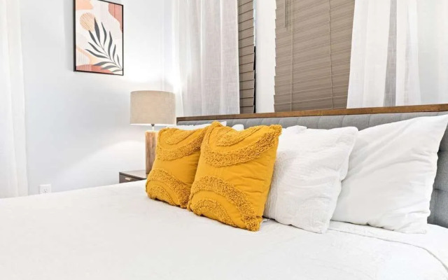 Ebb and Flow Apartment House