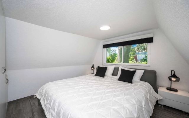 Sumner Lake Tiny House 1B