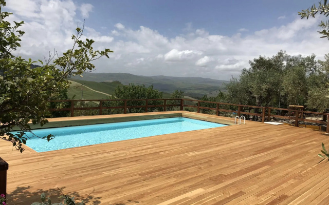 Villa in Alia With Pool & Olive Views