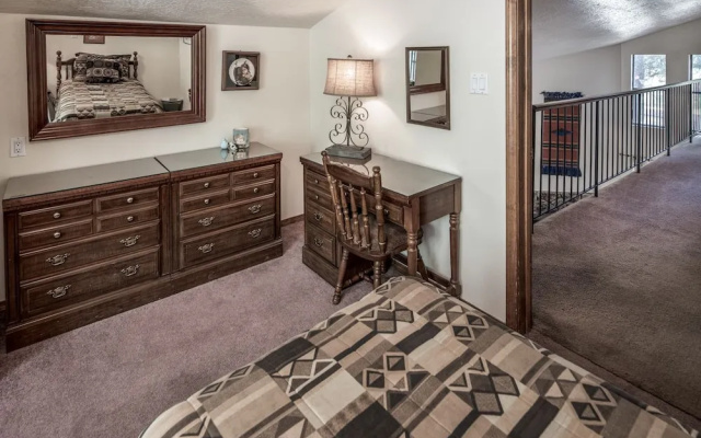 40 Innsbrook - Three Bedroom Townhome