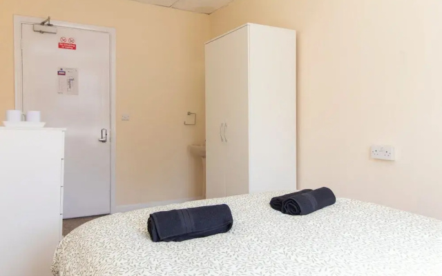 Brookvale Guest House Room 4