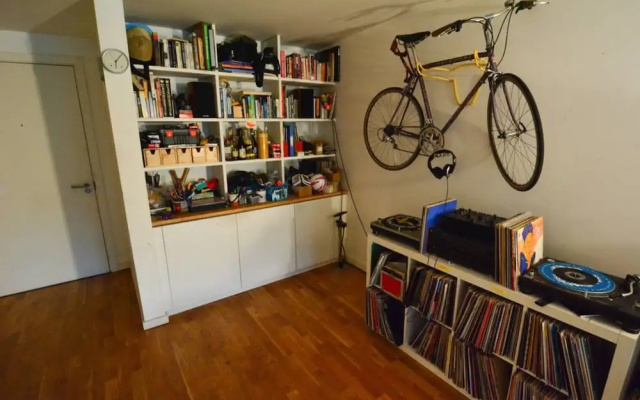 1 Bedroom Modern Deptford Apartment