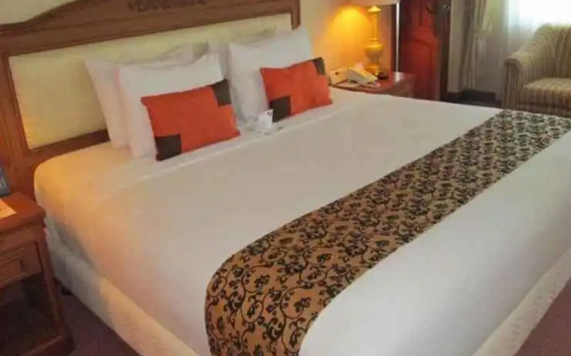 Grand Elty Singgasana Hotel