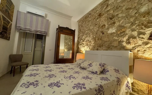 Charming 2-bedroom House - Rooftop Terrace in Heart of Noto, Sicily