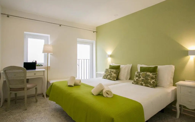 Suites Amalia Guesthouse near to Rossio Square