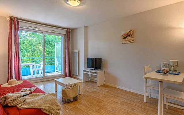 Studio With Balcony Near Vannes
