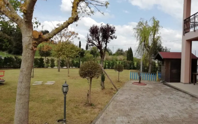 Antonia House