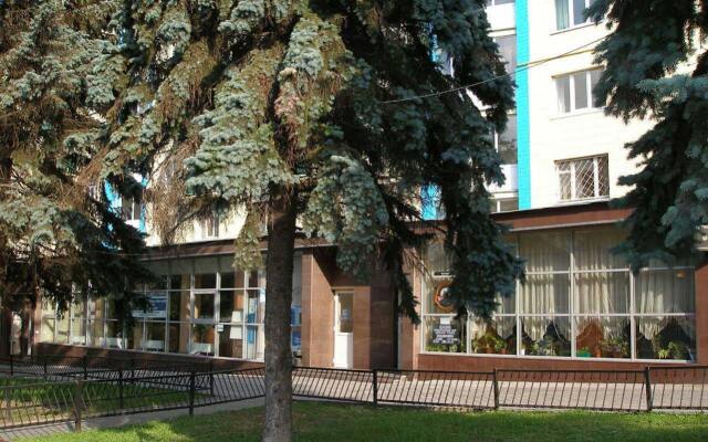 Гостиница Голосеевский вид на фасад