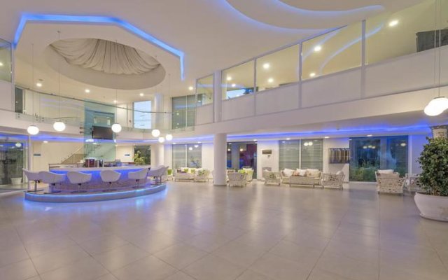 Bendis Beach Hotel in Akyarlar, Turkiye from 117$, photos, reviews - zenhotels.com hotel front