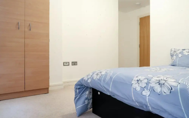 Diprose Court Deluxe Guest Room