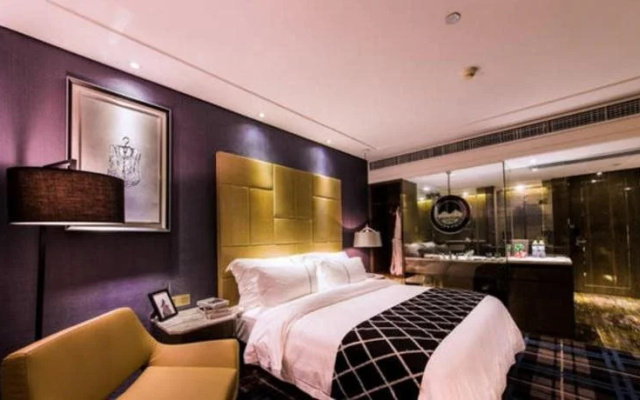 Boston International Hotel