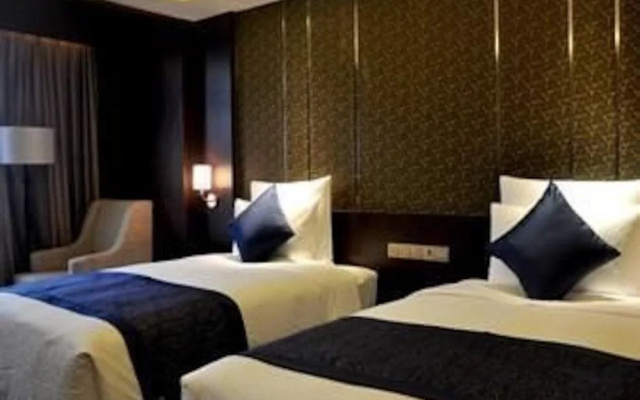 Ramada Plaza Chongqing Banan