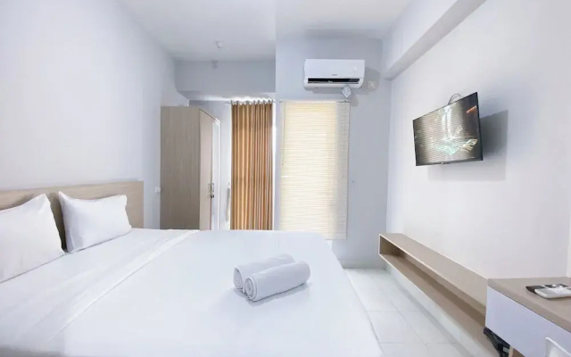 Minimalistic and Cozy Studio Amartha View Apartment