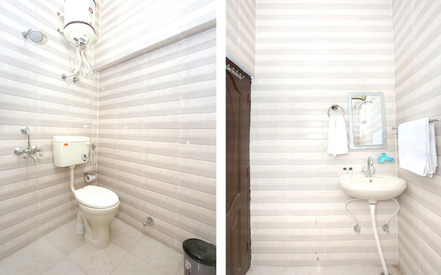 OYO 9371 Hotel Anmol