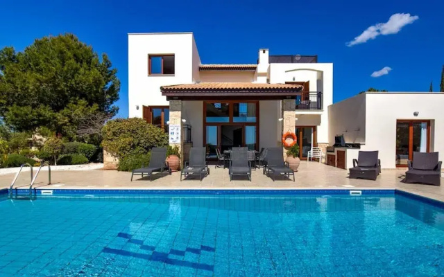 Villa 93 Calantha in Kouklia