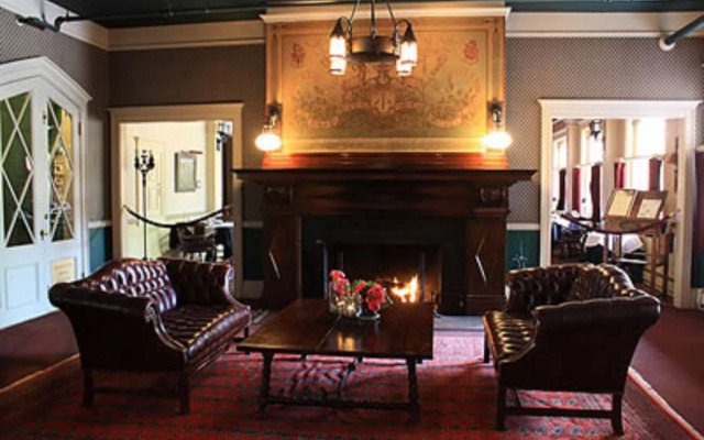 The Historic Redstone Inn