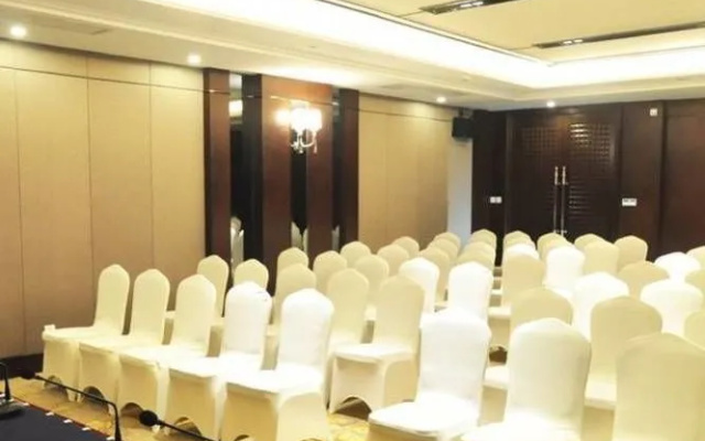 Gaoxiong Hotel