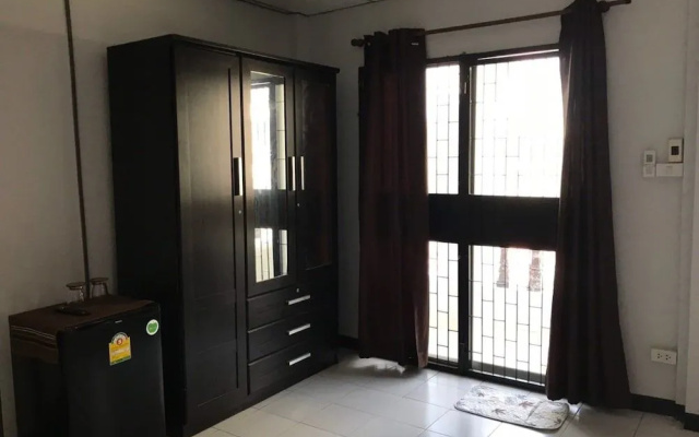 J Room Bangsaen