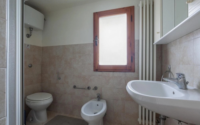 Stunning Home in Montefoscoli With 2 Bedrooms and Wifi