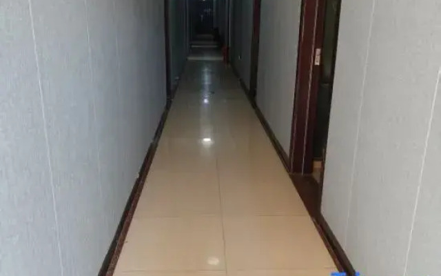 Urumqi Haizhiyue Hotel