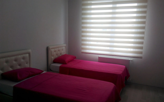 Karabina Eylül Apart