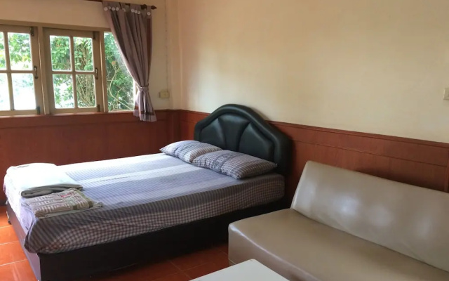 Mookda Budsara Resort
